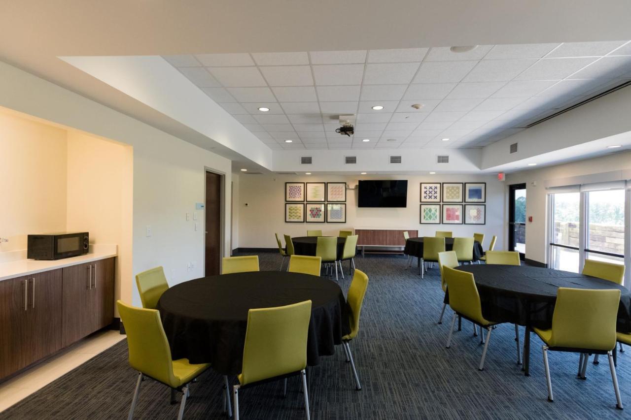 Holiday Inn Express & Suites Lexington North West-The Vineyard By Ihg Екстер'єр фото