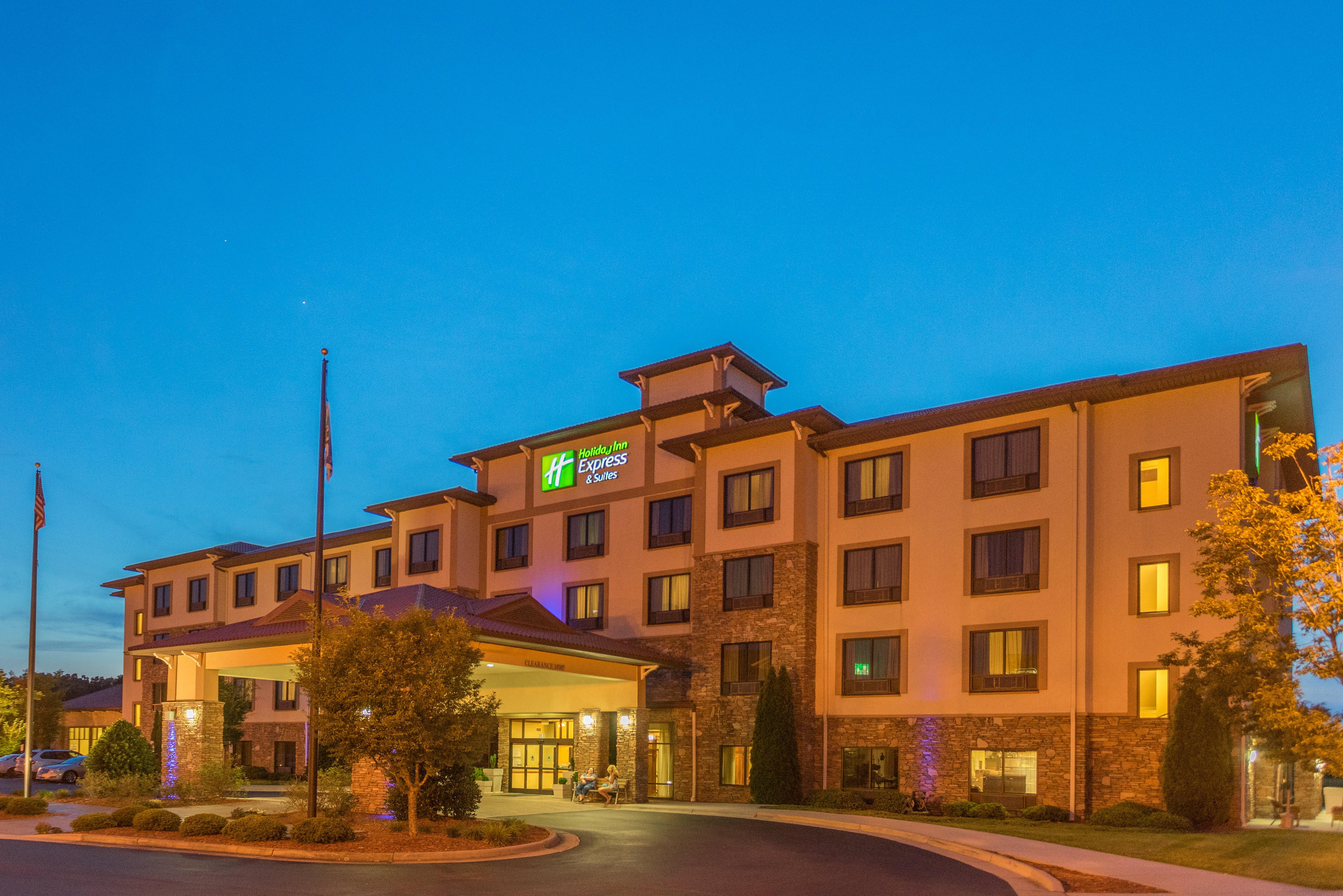 Holiday Inn Express & Suites Lexington North West-The Vineyard By Ihg Екстер'єр фото